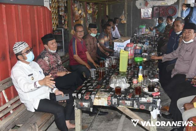 <p>Hendri Septa Tinjau Kampung Adat dan Jalan Lingkar Objek Wisata Lubuk Tampuruang<p>