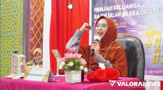 <p>Ponpes Kauman Hadirkan Ustazah Oki Setiana Dewi ke Padang Panjang 7 September 2022<p>