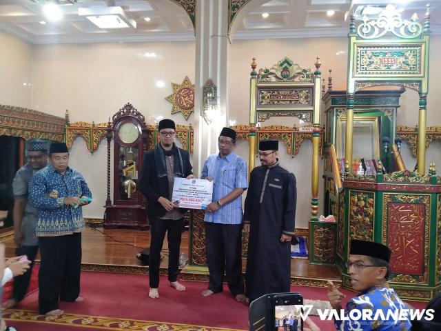 <p>Safari Ramadhan di Masjid Jamik Birugo, Erman Safar Jelaskan Target Tabungan Utsman<p>