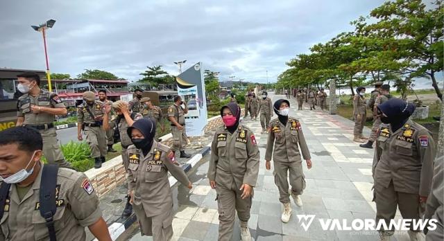 <p>80 Personel Satpol PP Disiagakan di Pantai Padang, Ini Tugasnya<p>