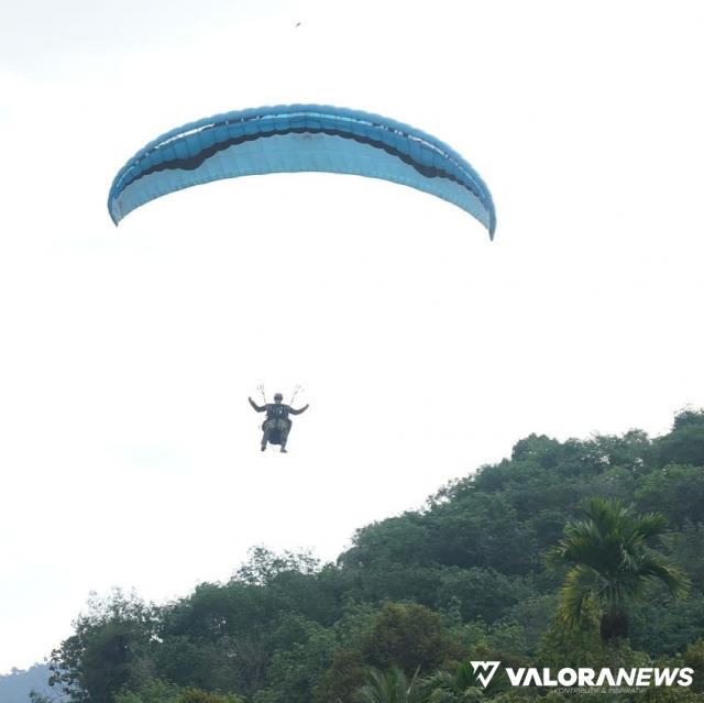 <p>KONI Solsel Gelar Paragliding Accuracy Competition<p>