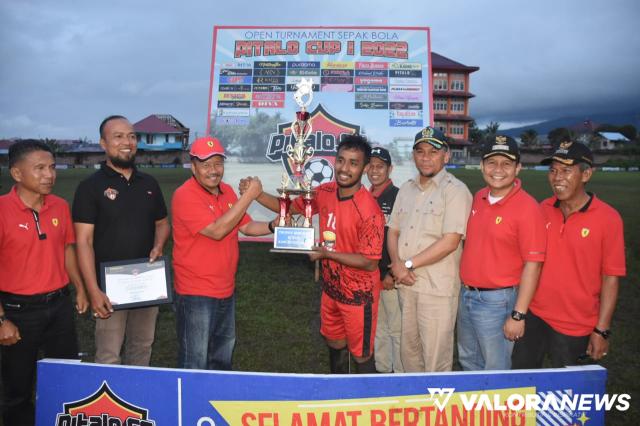 <p>PS Pemkab Tanah Datar Juarai Turnamen Pitalo Cup I<p>