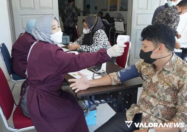 <p>32 ASN Inspektorat Padang Panjang Terima Vaksin Booster<p>