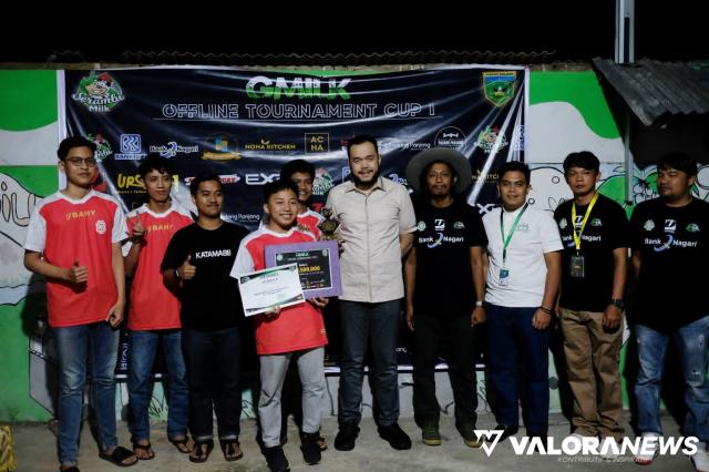 <p>Diikuti Gamers Tiga Provinsi, Turnamen PUBG GMilk Ditutup Fadly Amran<p>