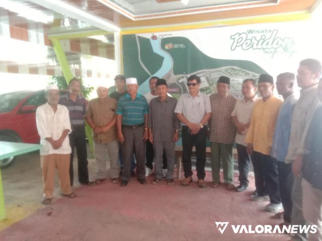 <p>Najjar Lubis Inisiasi Pembangunan Jalan Tembus Aek Nabirong ke Madina dengan Dana Pribadi<p>