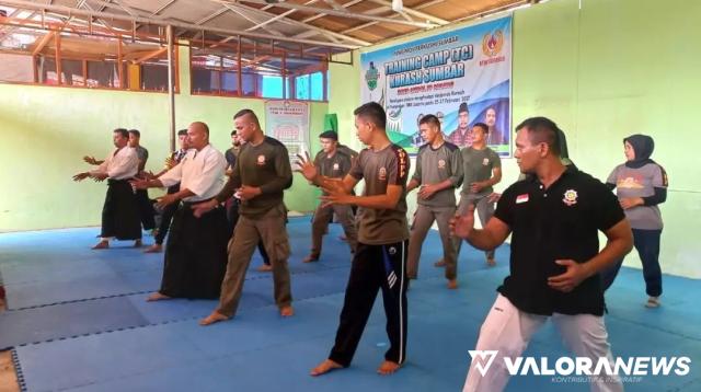 <p>Satpol PP Padang Gelar Latihan Aikido, Mursalim: Antisipasi Serangan Tak Terduga<p>