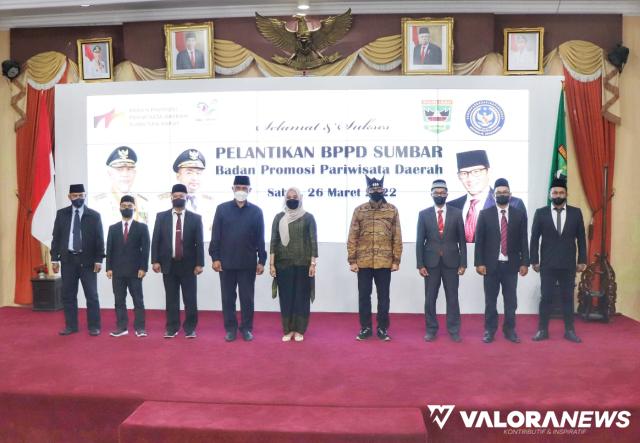 <p>Tim Penentu Kebijakan Promosi Pariwisata Sumatera Barat Dilantik, Ini Target dari Gubernur<p>