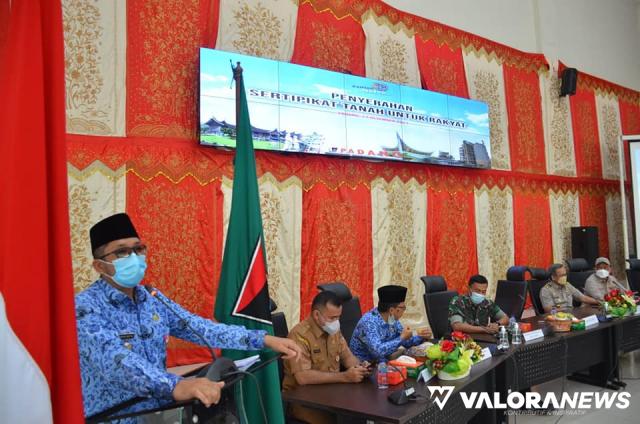 <p>PTSL Kota Padang Tuntas 100%, Wako: Camat dan Lurah Mesti Ikut Mengawal di 2022<p>