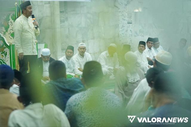 <p>Gubernur Riau Gelar Safari Ramadhan di Masjid Bersejarah di Bagansiapiapi<p>