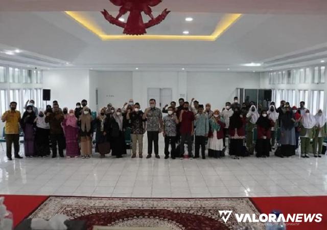 <p>111 Putra-Putri Padang Panjang Dapatkan Beasiswa Pendidikan<p>