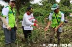 <p>LPPM Universitas Udayana dan Pemkab Mentawai Tanam 25 Ribu Bambu Betung di Dusun Mangorut<p>