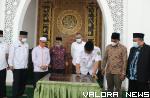 <p>Gubernur Resmikan Masjid Al Hidayah di Kampus IV UMSB<p>