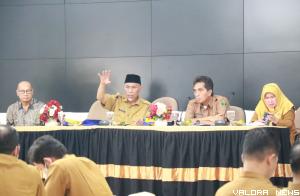<p>Pemprov dan BNPB Rancang Penambahan Daratan di Pantai Padang hingga Pariaman<p>